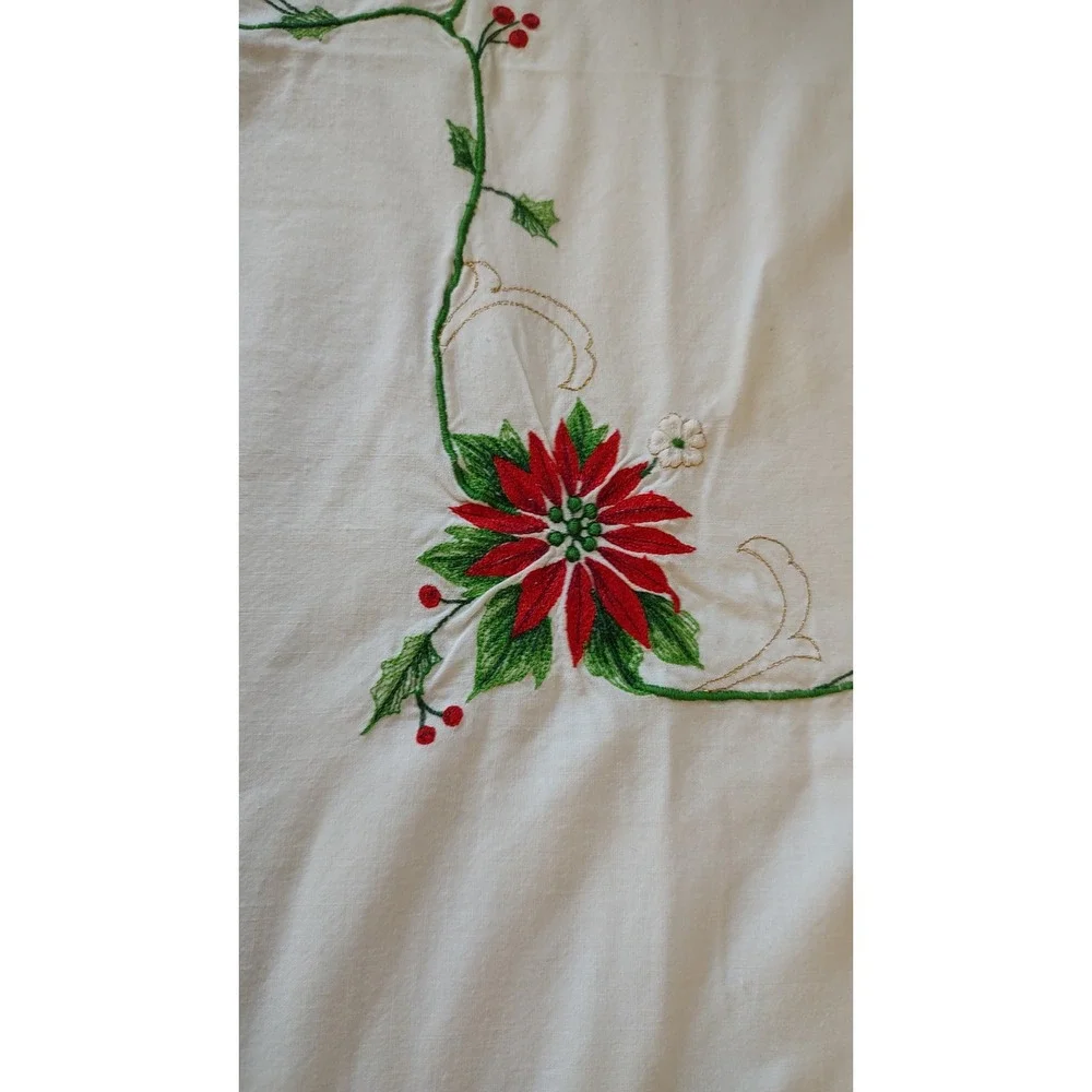Embroidered Christmas Tablecloth Poinsettias Family Dinner Holiday 115x64 In SEE